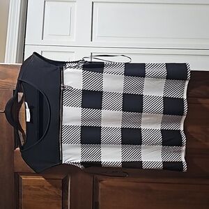 Womens Calvin Klein Black and White Sleeveless Top size large